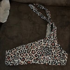 SHEIN Leopard Print Bikini Top - Black, White, Brown